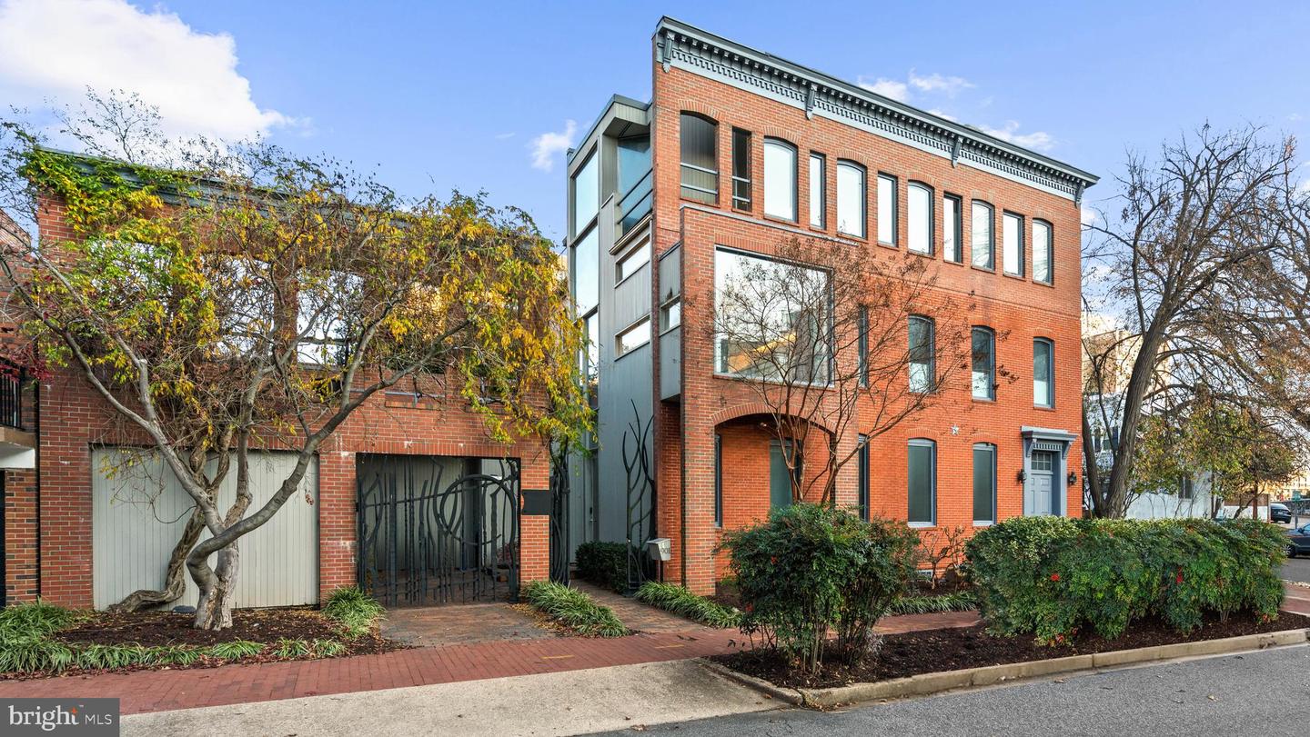 901 26TH ST NW, WASHINGTON, District Of Columbia 20037, 2 Bedrooms Bedrooms, ,2 BathroomsBathrooms,Residential,For sale,901 26TH ST NW,DCDC2234614 MLS # DCDC2234614 901 26TH ST NW, WASHINGTON, District Of Columbia 20037, 2 Bedrooms Bedrooms, ,2 BathroomsBathrooms,Residential,For sale,901 26TH ST NW,DCDC2234614 MLS # DCDC2234614