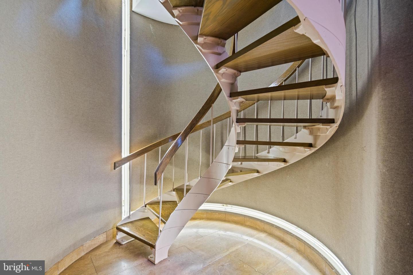 901 26TH ST NW, WASHINGTON, District Of Columbia 20037, 2 Bedrooms Bedrooms, ,2 BathroomsBathrooms,Residential,For sale,901 26TH ST NW,DCDC2234614 MLS # DCDC2234614 901 26TH ST NW, WASHINGTON, District Of Columbia 20037, 2 Bedrooms Bedrooms, ,2 BathroomsBathrooms,Residential,For sale,901 26TH ST NW,DCDC2234614 MLS # DCDC2234614