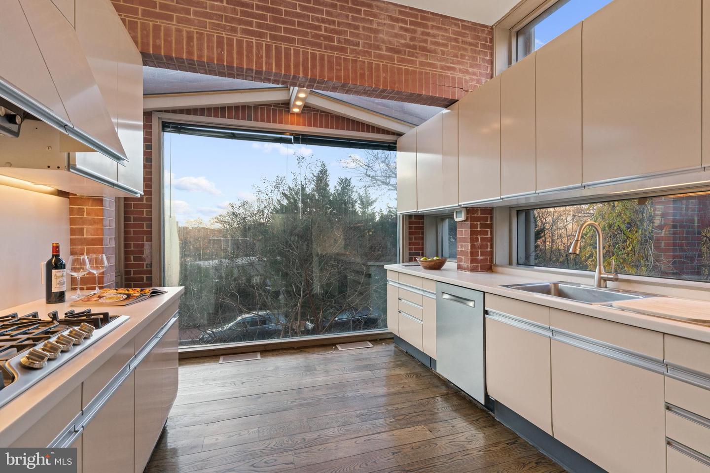 901 26TH ST NW, WASHINGTON, District Of Columbia 20037, 2 Bedrooms Bedrooms, ,2 BathroomsBathrooms,Residential,For sale,901 26TH ST NW,DCDC2234614 MLS # DCDC2234614 901 26TH ST NW, WASHINGTON, District Of Columbia 20037, 2 Bedrooms Bedrooms, ,2 BathroomsBathrooms,Residential,For sale,901 26TH ST NW,DCDC2234614 MLS # DCDC2234614