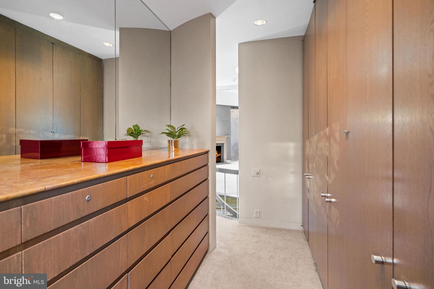 901 26TH ST NW, WASHINGTON, District Of Columbia 20037, 2 Bedrooms Bedrooms, ,2 BathroomsBathrooms,Residential,For sale,901 26TH ST NW,DCDC2234614 MLS # DCDC2234614 901 26TH ST NW, WASHINGTON, District Of Columbia 20037, 2 Bedrooms Bedrooms, ,2 BathroomsBathrooms,Residential,For sale,901 26TH ST NW,DCDC2234614 MLS # DCDC2234614