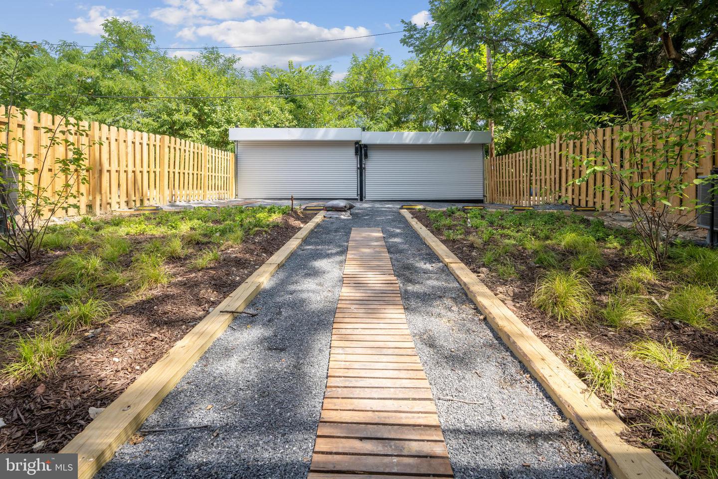 1372 BRYANT ST NE #2A, WASHINGTON, District Of Columbia 20018, 2 Bedrooms Bedrooms, ,2 BathroomsBathrooms,Residential,For sale,1372 BRYANT ST NE #2A,DCDC2234624 MLS # DCDC2234624 1372 BRYANT ST NE #2A, WASHINGTON, District Of Columbia 20018, 2 Bedrooms Bedrooms, ,2 BathroomsBathrooms,Residential,For sale,1372 BRYANT ST NE #2A,DCDC2234624 MLS # DCDC2234624