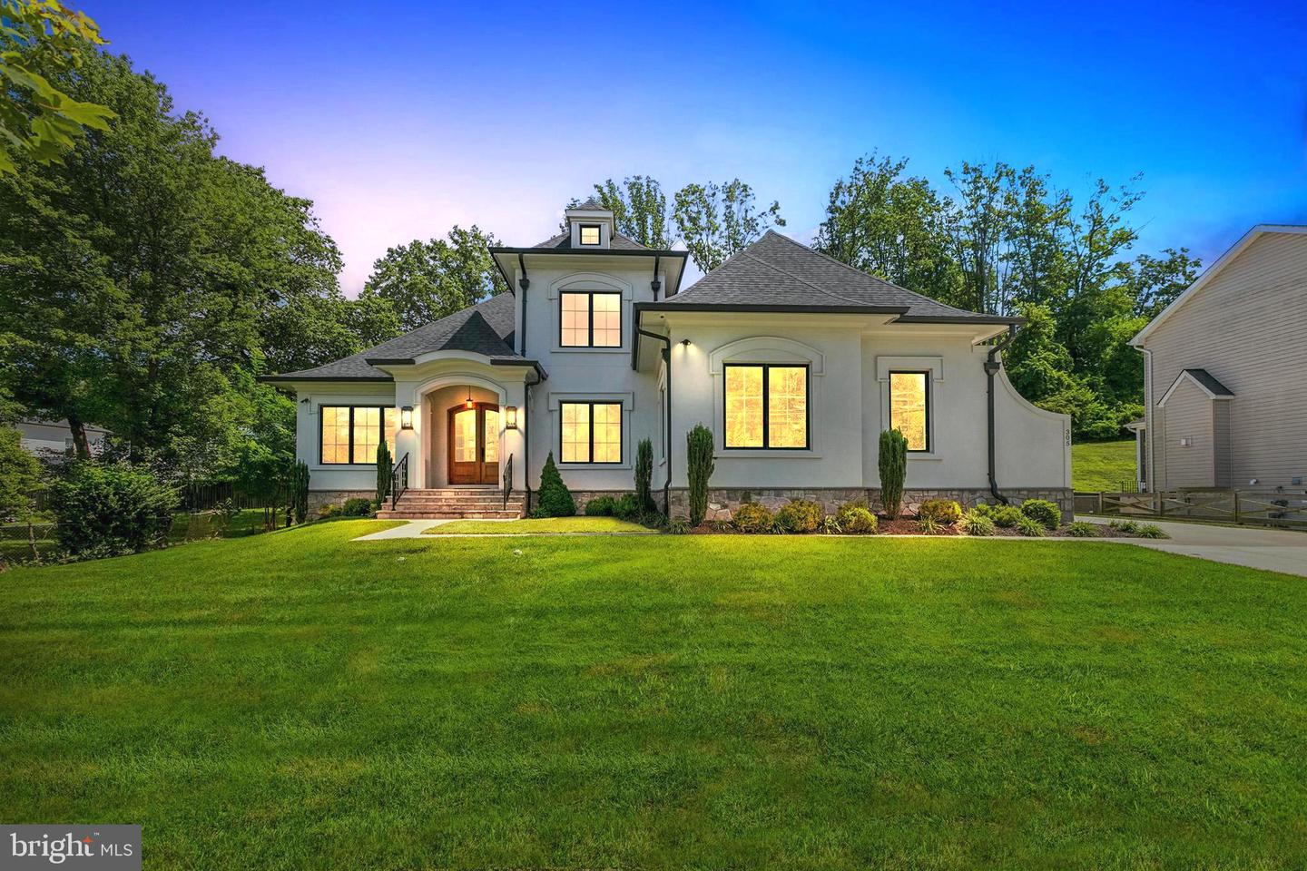 305 OLD COURTHOUSE RD NE, VIENNA, Virginia 22180, 8 Bedrooms Bedrooms, ,7 BathroomsBathrooms,Residential,For sale,305 OLD COURTHOUSE RD NE,VAFX2282098 MLS # VAFX2282098 305 OLD COURTHOUSE RD NE, VIENNA, Virginia 22180, 8 Bedrooms Bedrooms, ,7 BathroomsBathrooms,Residential,For sale,305 OLD COURTHOUSE RD NE,VAFX2282098 MLS # VAFX2282098