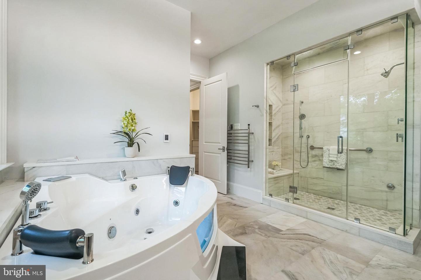 305 OLD COURTHOUSE RD NE, VIENNA, Virginia 22180, 8 Bedrooms Bedrooms, ,7 BathroomsBathrooms,Residential,For sale,305 OLD COURTHOUSE RD NE,VAFX2282098 MLS # VAFX2282098 305 OLD COURTHOUSE RD NE, VIENNA, Virginia 22180, 8 Bedrooms Bedrooms, ,7 BathroomsBathrooms,Residential,For sale,305 OLD COURTHOUSE RD NE,VAFX2282098 MLS # VAFX2282098