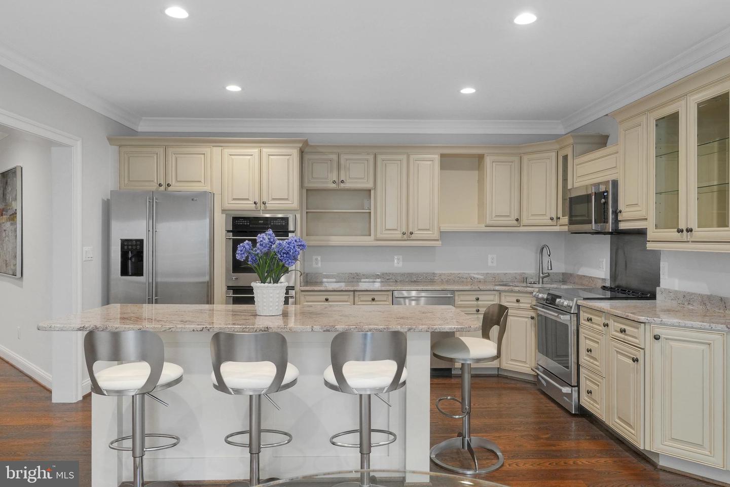 305 OLD COURTHOUSE RD NE, VIENNA, Virginia 22180, 8 Bedrooms Bedrooms, ,7 BathroomsBathrooms,Residential,For sale,305 OLD COURTHOUSE RD NE,VAFX2282098 MLS # VAFX2282098 305 OLD COURTHOUSE RD NE, VIENNA, Virginia 22180, 8 Bedrooms Bedrooms, ,7 BathroomsBathrooms,Residential,For sale,305 OLD COURTHOUSE RD NE,VAFX2282098 MLS # VAFX2282098