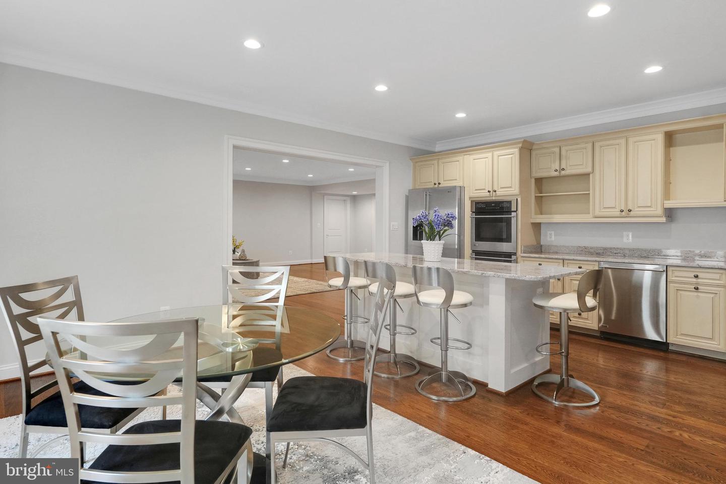 305 OLD COURTHOUSE RD NE, VIENNA, Virginia 22180, 8 Bedrooms Bedrooms, ,7 BathroomsBathrooms,Residential,For sale,305 OLD COURTHOUSE RD NE,VAFX2282098 MLS # VAFX2282098 305 OLD COURTHOUSE RD NE, VIENNA, Virginia 22180, 8 Bedrooms Bedrooms, ,7 BathroomsBathrooms,Residential,For sale,305 OLD COURTHOUSE RD NE,VAFX2282098 MLS # VAFX2282098