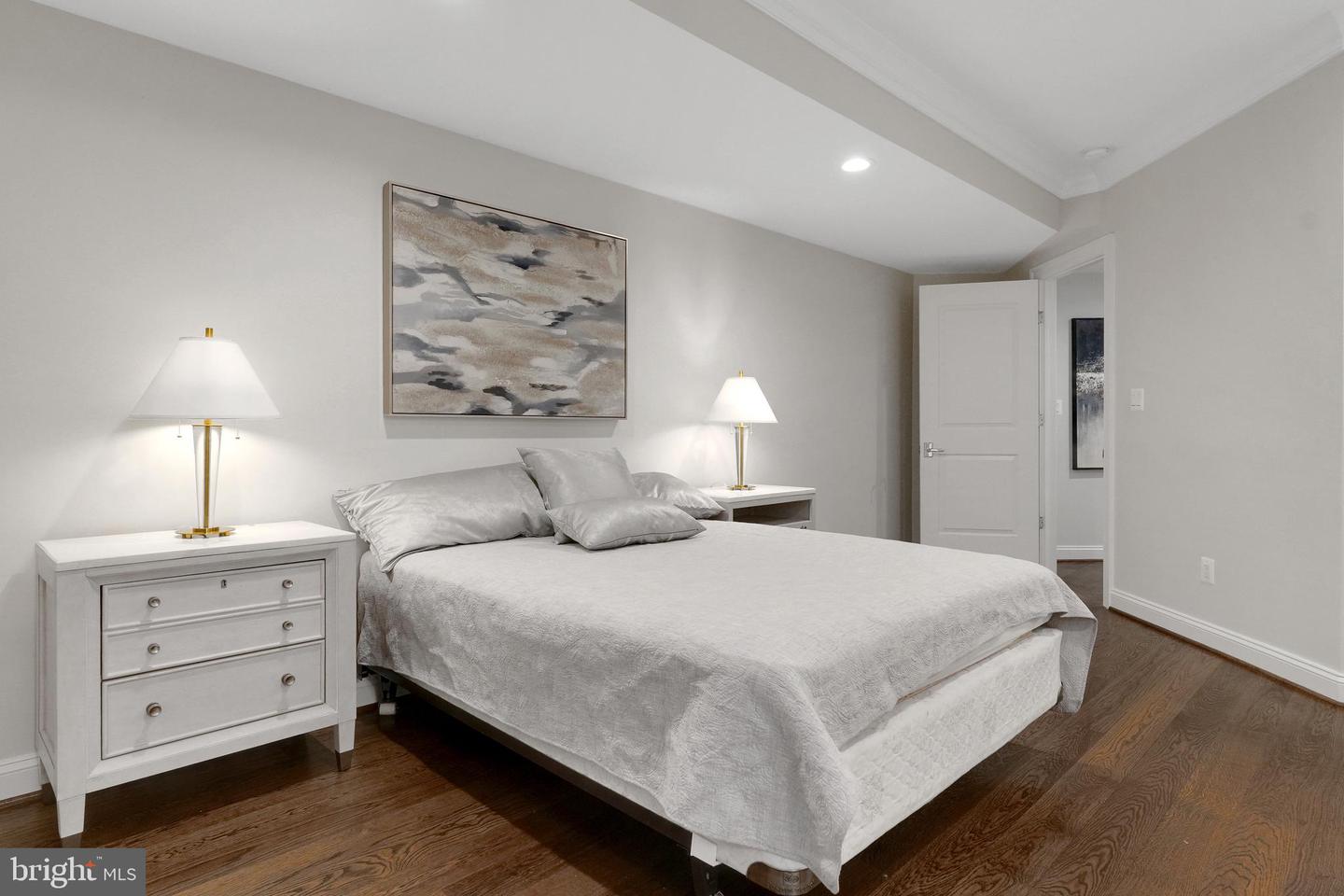 305 OLD COURTHOUSE RD NE, VIENNA, Virginia 22180, 8 Bedrooms Bedrooms, ,7 BathroomsBathrooms,Residential,For sale,305 OLD COURTHOUSE RD NE,VAFX2282098 MLS # VAFX2282098 305 OLD COURTHOUSE RD NE, VIENNA, Virginia 22180, 8 Bedrooms Bedrooms, ,7 BathroomsBathrooms,Residential,For sale,305 OLD COURTHOUSE RD NE,VAFX2282098 MLS # VAFX2282098