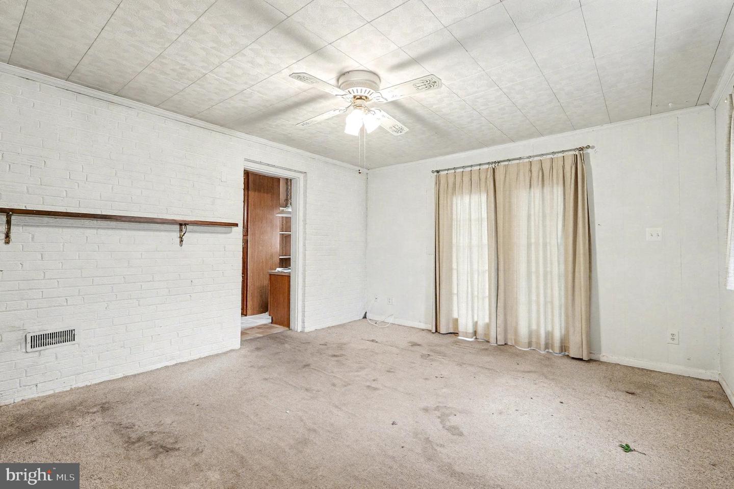 5940 4TH ST N, ARLINGTON, Virginia 22203, 4 Bedrooms Bedrooms, 12 Rooms Rooms,Residential,For sale,5940 4TH ST N,VAAR2066774 MLS # VAAR2066774 5940 4TH ST N, ARLINGTON, Virginia 22203, 4 Bedrooms Bedrooms, 12 Rooms Rooms,Residential,For sale,5940 4TH ST N,VAAR2066774 MLS # VAAR2066774