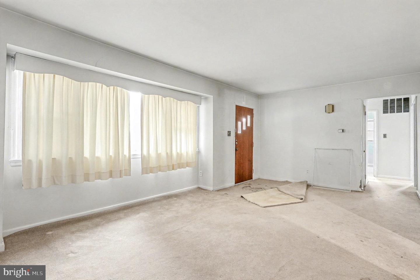 5940 4TH ST N, ARLINGTON, Virginia 22203, 4 Bedrooms Bedrooms, 12 Rooms Rooms,Residential,For sale,5940 4TH ST N,VAAR2066774 MLS # VAAR2066774 5940 4TH ST N, ARLINGTON, Virginia 22203, 4 Bedrooms Bedrooms, 12 Rooms Rooms,Residential,For sale,5940 4TH ST N,VAAR2066774 MLS # VAAR2066774