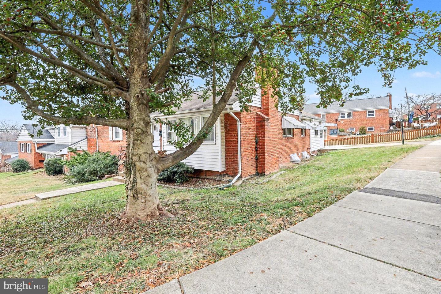 5940 4TH ST N, ARLINGTON, Virginia 22203, 4 Bedrooms Bedrooms, 12 Rooms Rooms,Residential,For sale,5940 4TH ST N,VAAR2066774 MLS # VAAR2066774 5940 4TH ST N, ARLINGTON, Virginia 22203, 4 Bedrooms Bedrooms, 12 Rooms Rooms,Residential,For sale,5940 4TH ST N,VAAR2066774 MLS # VAAR2066774