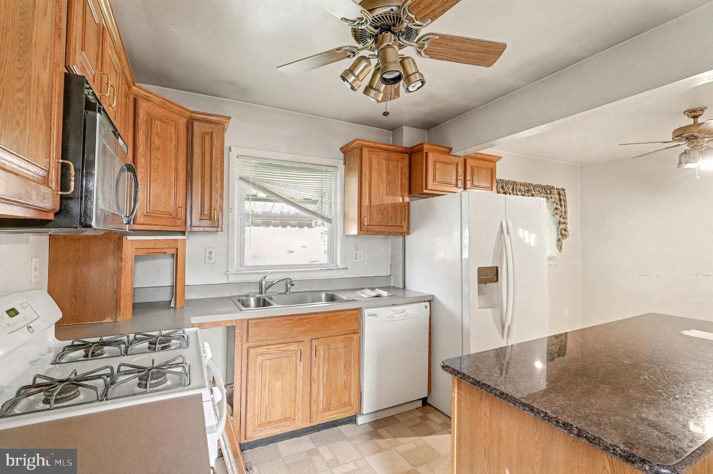 5940 4TH ST N, ARLINGTON, Virginia 22203, 4 Bedrooms Bedrooms, 12 Rooms Rooms,Residential,For sale,5940 4TH ST N,VAAR2066774 MLS # VAAR2066774 5940 4TH ST N, ARLINGTON, Virginia 22203, 4 Bedrooms Bedrooms, 12 Rooms Rooms,Residential,For sale,5940 4TH ST N,VAAR2066774 MLS # VAAR2066774