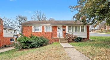 5940 4TH ST N, ARLINGTON, Virginia 22203, 4 Bedrooms Bedrooms, 12 Rooms Rooms,Residential,For sale,5940 4TH ST N,VAAR2066774 MLS # VAAR2066774