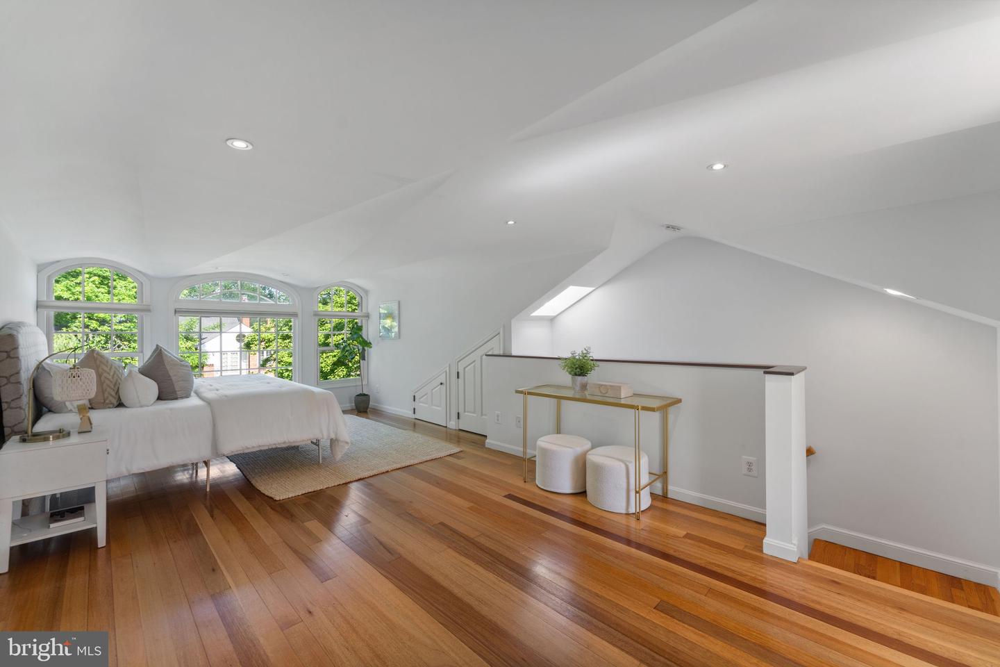 911 S LEE ST, ALEXANDRIA, Virginia 22314, 4 Bedrooms Bedrooms, ,3 BathroomsBathrooms,Residential,For sale,911 S LEE ST,VAAX2052320 MLS # VAAX2052320 911 S LEE ST, ALEXANDRIA, Virginia 22314, 4 Bedrooms Bedrooms, ,3 BathroomsBathrooms,Residential,For sale,911 S LEE ST,VAAX2052320 MLS # VAAX2052320