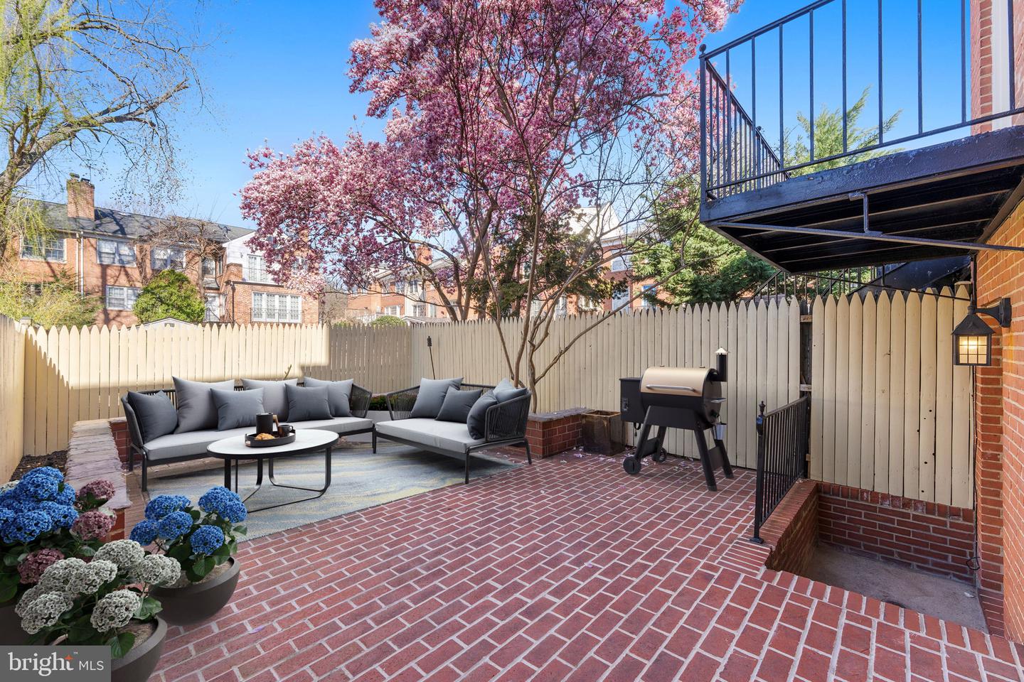 911 S LEE ST, ALEXANDRIA, Virginia 22314, 4 Bedrooms Bedrooms, ,3 BathroomsBathrooms,Residential,For sale,911 S LEE ST,VAAX2052320 MLS # VAAX2052320 911 S LEE ST, ALEXANDRIA, Virginia 22314, 4 Bedrooms Bedrooms, ,3 BathroomsBathrooms,Residential,For sale,911 S LEE ST,VAAX2052320 MLS # VAAX2052320