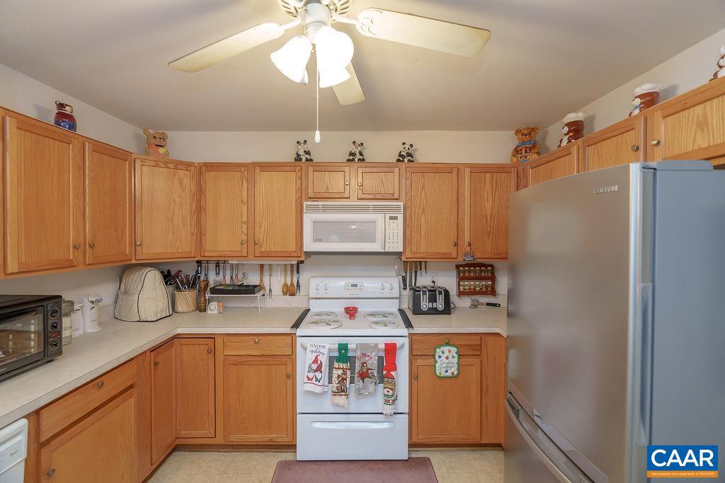 382 PATRICK HENRY PL, LOUISA, Virginia 23093, 3 Bedrooms Bedrooms, ,2 BathroomsBathrooms,Residential,For sale,382 PATRICK HENRY PL,671750 MLS # 671750 382 PATRICK HENRY PL, LOUISA, Virginia 23093, 3 Bedrooms Bedrooms, ,2 BathroomsBathrooms,Residential,For sale,382 PATRICK HENRY PL,671750 MLS # 671750