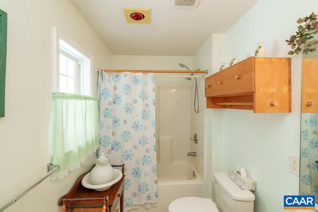 382 PATRICK HENRY PL, LOUISA, Virginia 23093, 3 Bedrooms Bedrooms, ,2 BathroomsBathrooms,Residential,For sale,382 PATRICK HENRY PL,671750 MLS # 671750 382 PATRICK HENRY PL, LOUISA, Virginia 23093, 3 Bedrooms Bedrooms, ,2 BathroomsBathrooms,Residential,For sale,382 PATRICK HENRY PL,671750 MLS # 671750