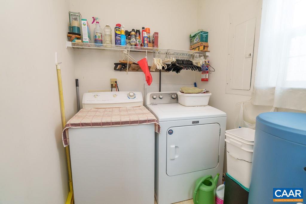 382 PATRICK HENRY PL, LOUISA, Virginia 23093, 3 Bedrooms Bedrooms, ,2 BathroomsBathrooms,Residential,For sale,382 PATRICK HENRY PL,671750 MLS # 671750 382 PATRICK HENRY PL, LOUISA, Virginia 23093, 3 Bedrooms Bedrooms, ,2 BathroomsBathrooms,Residential,For sale,382 PATRICK HENRY PL,671750 MLS # 671750