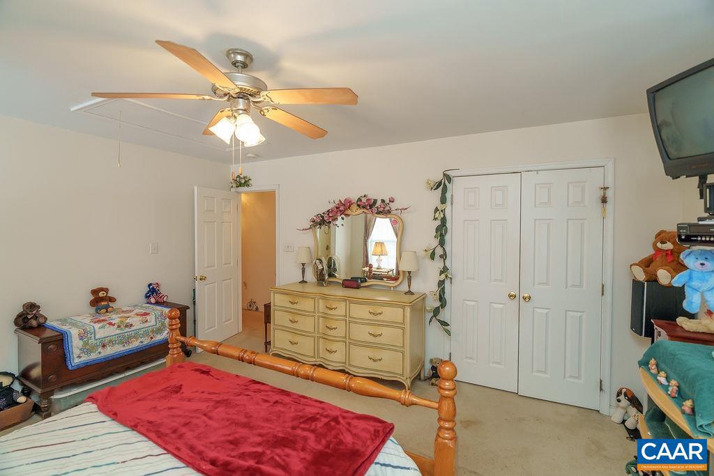 382 PATRICK HENRY PL, LOUISA, Virginia 23093, 3 Bedrooms Bedrooms, ,2 BathroomsBathrooms,Residential,For sale,382 PATRICK HENRY PL,671750 MLS # 671750 382 PATRICK HENRY PL, LOUISA, Virginia 23093, 3 Bedrooms Bedrooms, ,2 BathroomsBathrooms,Residential,For sale,382 PATRICK HENRY PL,671750 MLS # 671750