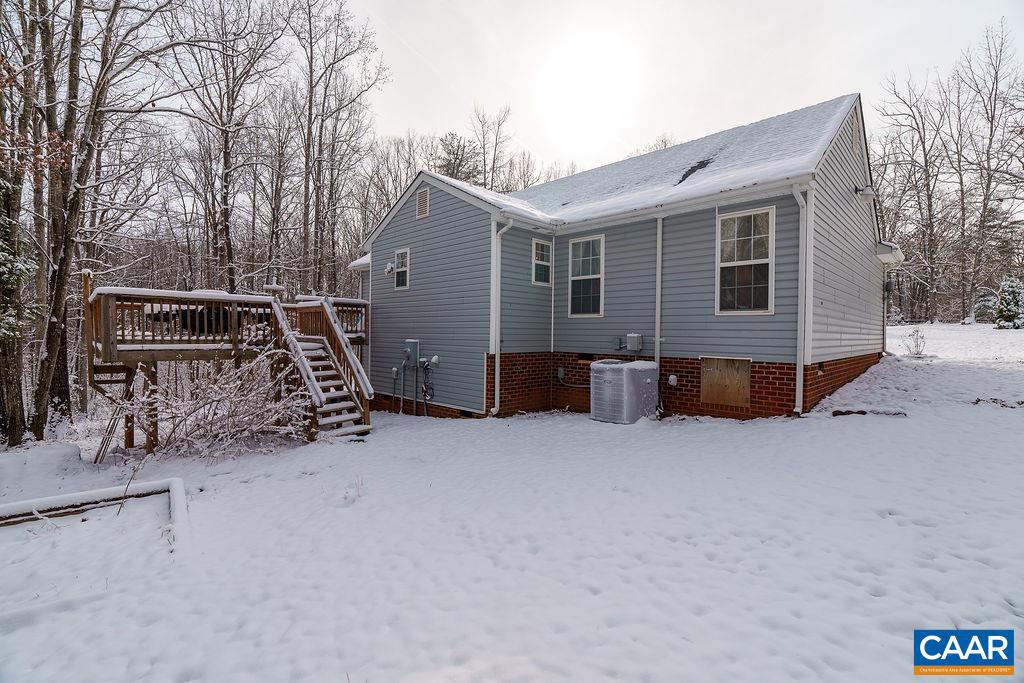 382 PATRICK HENRY PL, LOUISA, Virginia 23093, 3 Bedrooms Bedrooms, ,2 BathroomsBathrooms,Residential,For sale,382 PATRICK HENRY PL,671750 MLS # 671750 382 PATRICK HENRY PL, LOUISA, Virginia 23093, 3 Bedrooms Bedrooms, ,2 BathroomsBathrooms,Residential,For sale,382 PATRICK HENRY PL,671750 MLS # 671750