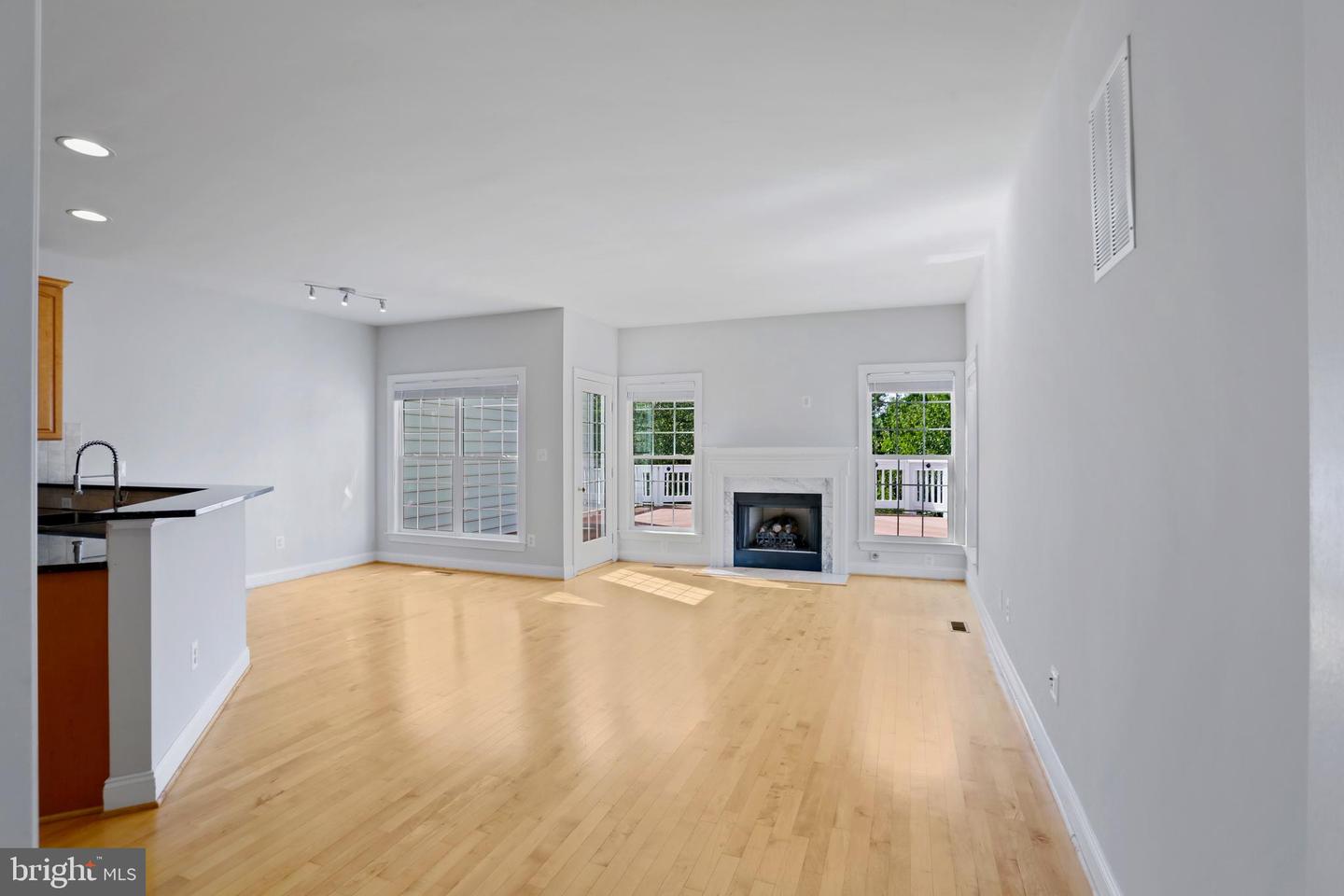 19883 NAPLES LAKES TER, ASHBURN, Virginia 20147, 4 Bedrooms Bedrooms, ,3 BathroomsBathrooms,Residential,For sale,19883 NAPLES LAKES TER,VALO2112222 MLS # VALO2112222 19883 NAPLES LAKES TER, ASHBURN, Virginia 20147, 4 Bedrooms Bedrooms, ,3 BathroomsBathrooms,Residential,For sale,19883 NAPLES LAKES TER,VALO2112222 MLS # VALO2112222