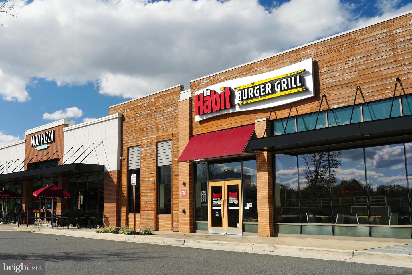 19883 NAPLES LAKES TER, ASHBURN, Virginia 20147, 4 Bedrooms Bedrooms, ,3 BathroomsBathrooms,Residential,For sale,19883 NAPLES LAKES TER,VALO2112222 MLS # VALO2112222 19883 NAPLES LAKES TER, ASHBURN, Virginia 20147, 4 Bedrooms Bedrooms, ,3 BathroomsBathrooms,Residential,For sale,19883 NAPLES LAKES TER,VALO2112222 MLS # VALO2112222