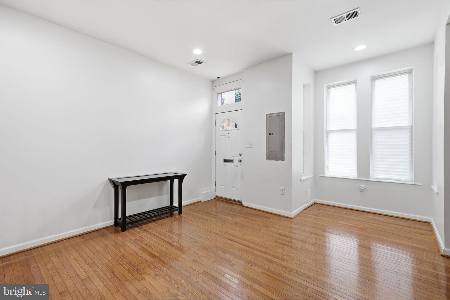405 12TH ST NE, WASHINGTON, District Of Columbia 20002, 3 Bedrooms Bedrooms, ,1 BathroomBathrooms,Residential,For sale,405 12TH ST NE,DCDC2234660 MLS # DCDC2234660 405 12TH ST NE, WASHINGTON, District Of Columbia 20002, 3 Bedrooms Bedrooms, ,1 BathroomBathrooms,Residential,For sale,405 12TH ST NE,DCDC2234660 MLS # DCDC2234660
