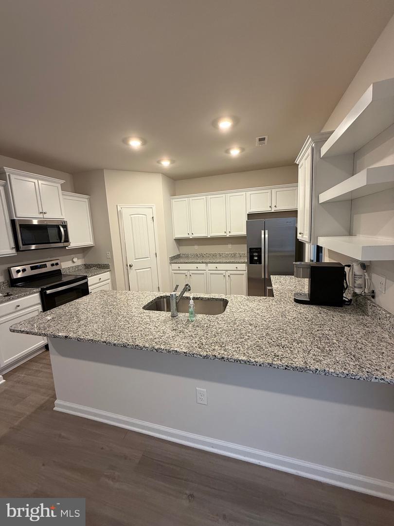 17305 GEORGE RUFFIN RD, BOWLING GREEN, Virginia 22427, 4 Bedrooms Bedrooms, ,2 BathroomsBathrooms,Residential,For sale,17305 GEORGE RUFFIN RD,VACV2009266 MLS # VACV2009266 17305 GEORGE RUFFIN RD, BOWLING GREEN, Virginia 22427, 4 Bedrooms Bedrooms, ,2 BathroomsBathrooms,Residential,For sale,17305 GEORGE RUFFIN RD,VACV2009266 MLS # VACV2009266