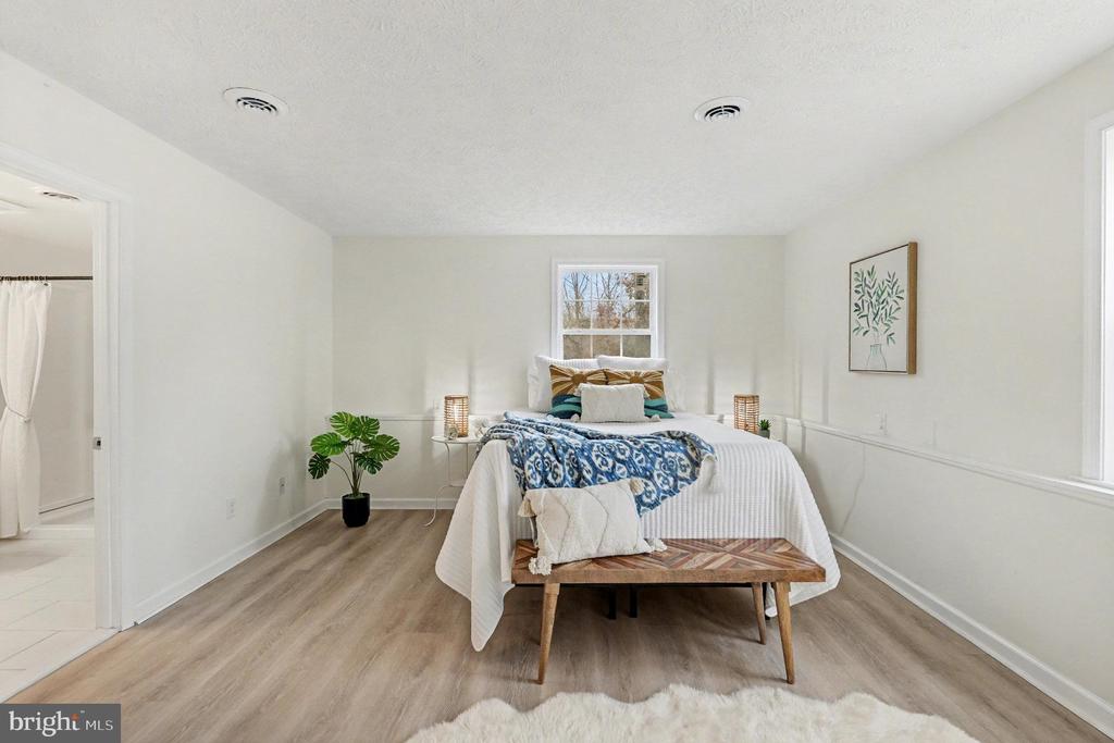 305 GREEN ST, LOCUST GROVE, Virginia 22508, 4 Bedrooms Bedrooms, ,2 BathroomsBathrooms,Residential,305 GREEN ST,VAOR2012942 MLS # VAOR2012942 305 GREEN ST, LOCUST GROVE, Virginia 22508, 4 Bedrooms Bedrooms, ,2 BathroomsBathrooms,Residential,305 GREEN ST,VAOR2012942 MLS # VAOR2012942