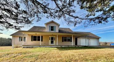 13238 STONEHOUSE MOUNTAIN RD, CULPEPER, Virginia 22701, 3 Bedrooms Bedrooms, ,2 BathroomsBathrooms,Residential,13238 STONEHOUSE MOUNTAIN RD,VACU2012204 MLS # VACU2012204