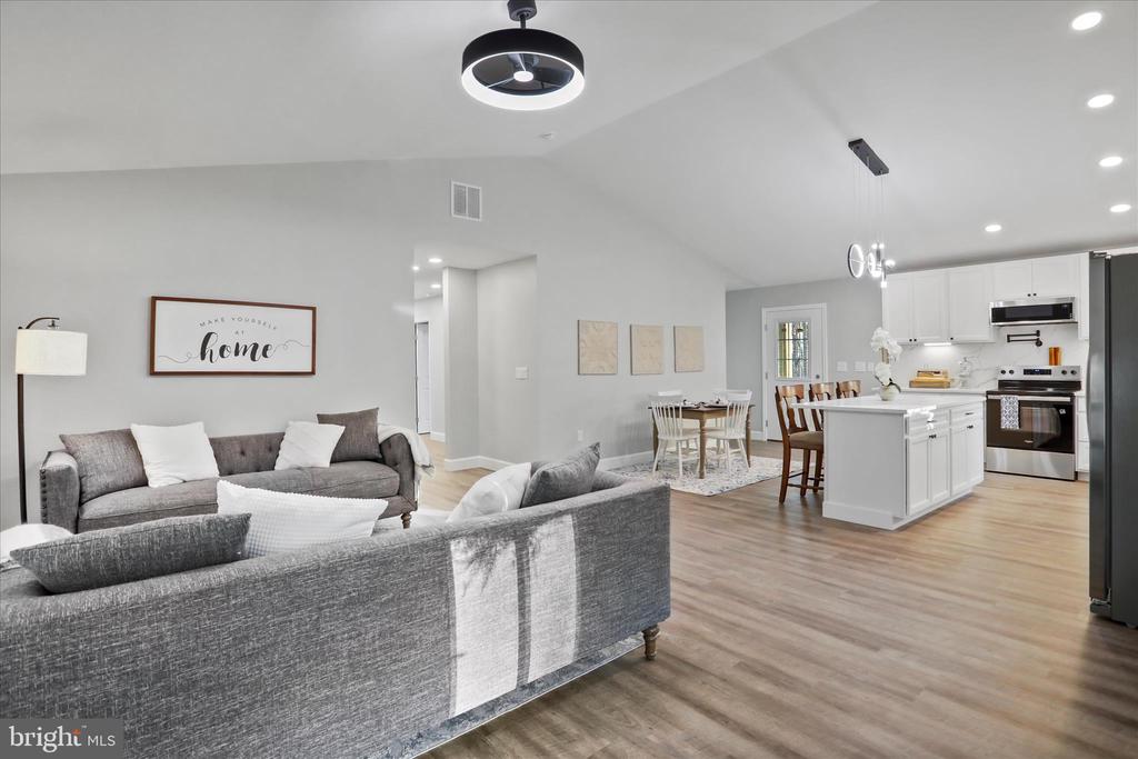 130 HIGHLAND WAY, CHESTER GAP, Virginia, 3 Bedrooms Bedrooms, ,3 BathroomsBathrooms,Residential,130 HIGHLAND WAY,VARP2002432 MLS # VARP2002432 130 HIGHLAND WAY, CHESTER GAP, Virginia, 3 Bedrooms Bedrooms, ,3 BathroomsBathrooms,Residential,130 HIGHLAND WAY,VARP2002432 MLS # VARP2002432