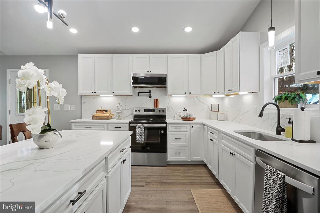 130 HIGHLAND WAY, CHESTER GAP, Virginia, 3 Bedrooms Bedrooms, ,3 BathroomsBathrooms,Residential,130 HIGHLAND WAY,VARP2002432 MLS # VARP2002432 130 HIGHLAND WAY, CHESTER GAP, Virginia, 3 Bedrooms Bedrooms, ,3 BathroomsBathrooms,Residential,130 HIGHLAND WAY,VARP2002432 MLS # VARP2002432