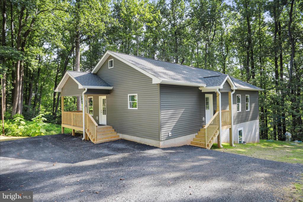 130 HIGHLAND WAY, CHESTER GAP, Virginia, 3 Bedrooms Bedrooms, ,3 BathroomsBathrooms,Residential,130 HIGHLAND WAY,VARP2002432 MLS # VARP2002432 130 HIGHLAND WAY, CHESTER GAP, Virginia, 3 Bedrooms Bedrooms, ,3 BathroomsBathrooms,Residential,130 HIGHLAND WAY,VARP2002432 MLS # VARP2002432