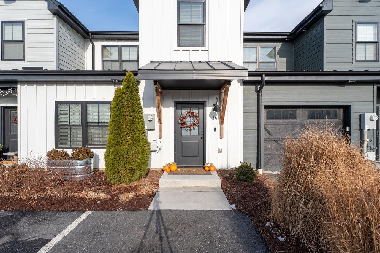 34 FIELD CT, BRIDGEWATER, Virginia 22812, 3 Bedrooms Bedrooms, ,2 BathroomsBathrooms,Residential,34 FIELD CT,671766 MLS # 671766 34 FIELD CT, BRIDGEWATER, Virginia 22812, 3 Bedrooms Bedrooms, ,2 BathroomsBathrooms,Residential,34 FIELD CT,671766 MLS # 671766