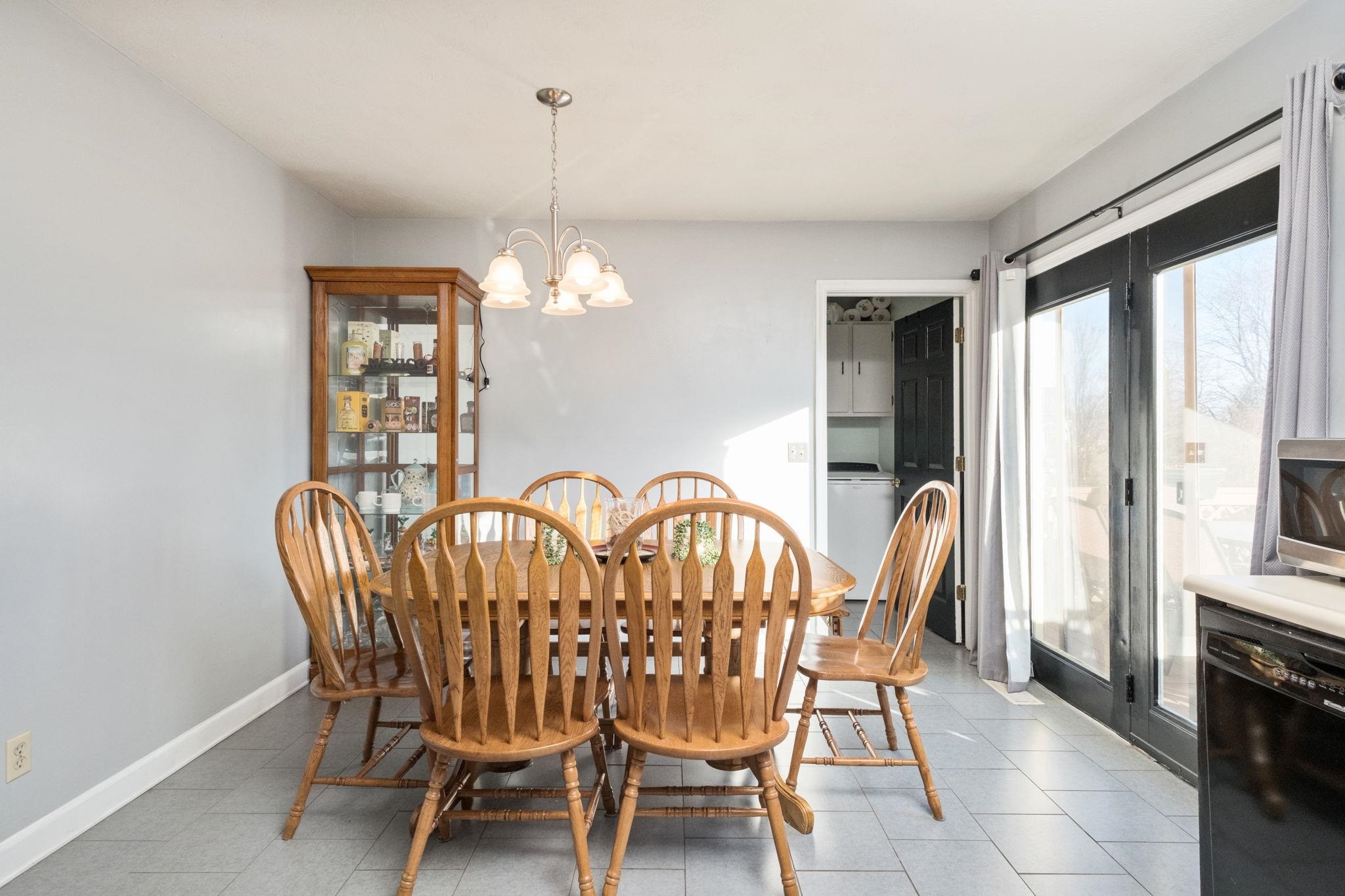 619 ESSEX DR, STAUNTON, Virginia 24401, 3 Bedrooms Bedrooms, ,2 BathroomsBathrooms,Residential,619 ESSEX DR,671771 MLS # 671771 619 ESSEX DR, STAUNTON, Virginia 24401, 3 Bedrooms Bedrooms, ,2 BathroomsBathrooms,Residential,619 ESSEX DR,671771 MLS # 671771