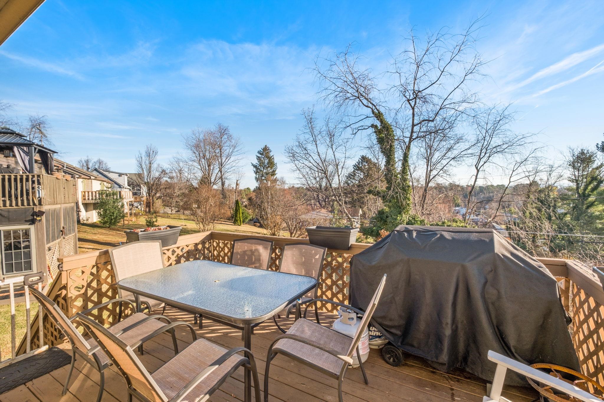 619 ESSEX DR, STAUNTON, Virginia 24401, 3 Bedrooms Bedrooms, ,2 BathroomsBathrooms,Residential,619 ESSEX DR,671771 MLS # 671771 619 ESSEX DR, STAUNTON, Virginia 24401, 3 Bedrooms Bedrooms, ,2 BathroomsBathrooms,Residential,619 ESSEX DR,671771 MLS # 671771