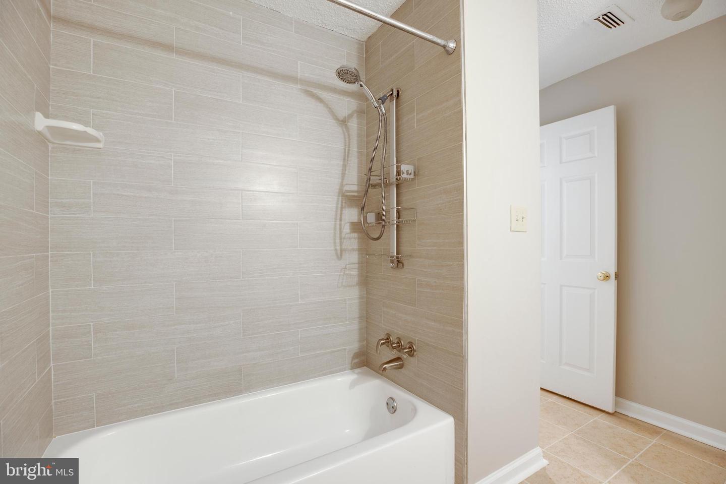 20950 TIMBER RIDGE TER #202, ASHBURN, Virginia 20147, 1 Bedroom Bedrooms, ,1 BathroomBathrooms,Residential,For sale,20950 TIMBER RIDGE TER #202,VALO2109522 MLS # VALO2109522 20950 TIMBER RIDGE TER #202, ASHBURN, Virginia 20147, 1 Bedroom Bedrooms, ,1 BathroomBathrooms,Residential,For sale,20950 TIMBER RIDGE TER #202,VALO2109522 MLS # VALO2109522