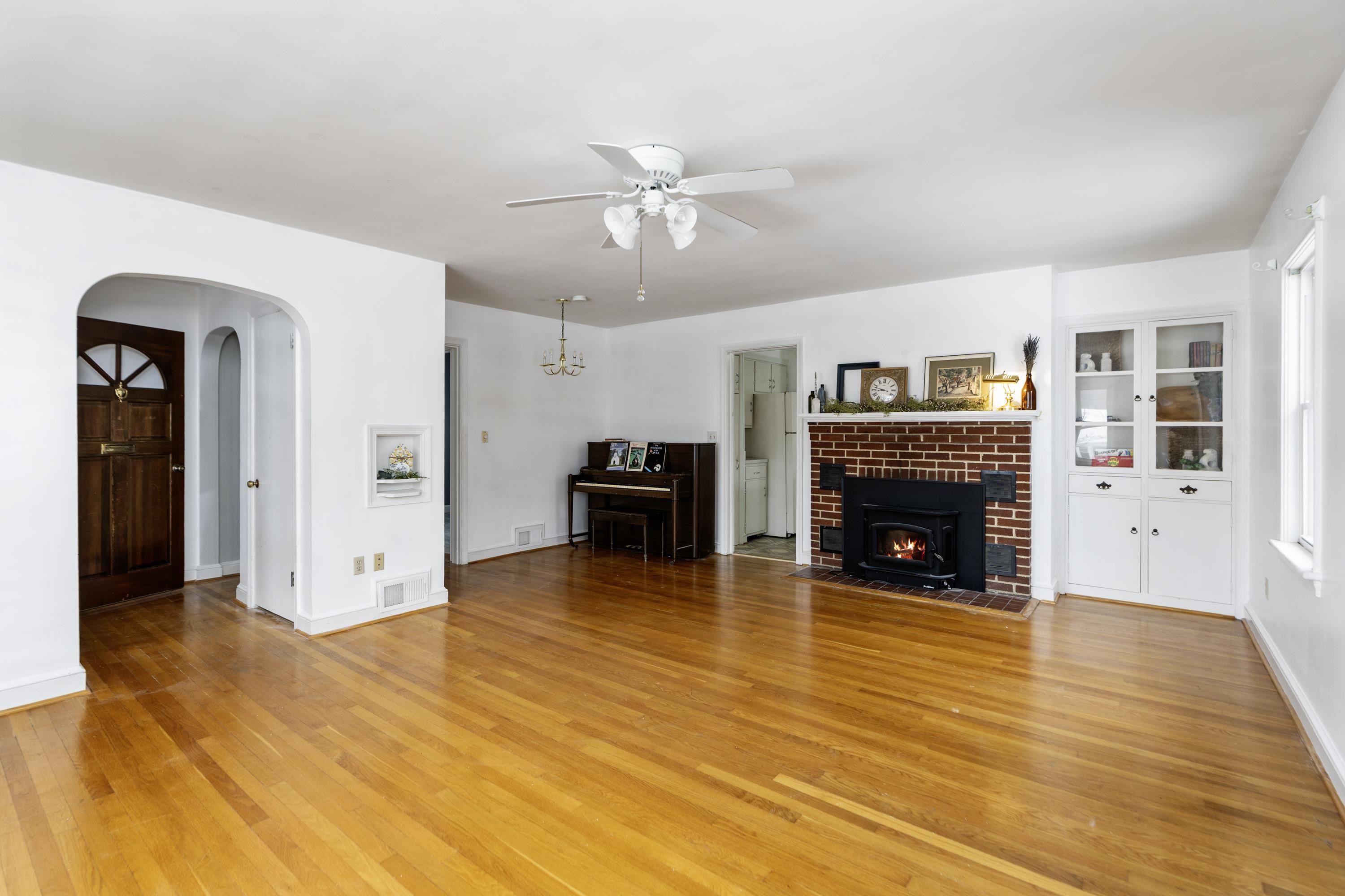 507 GAYMONT PL, STAUNTON, Virginia 24401, 4 Bedrooms Bedrooms, ,2 BathroomsBathrooms,Residential,507 GAYMONT PL,671777 MLS # 671777 507 GAYMONT PL, STAUNTON, Virginia 24401, 4 Bedrooms Bedrooms, ,2 BathroomsBathrooms,Residential,507 GAYMONT PL,671777 MLS # 671777