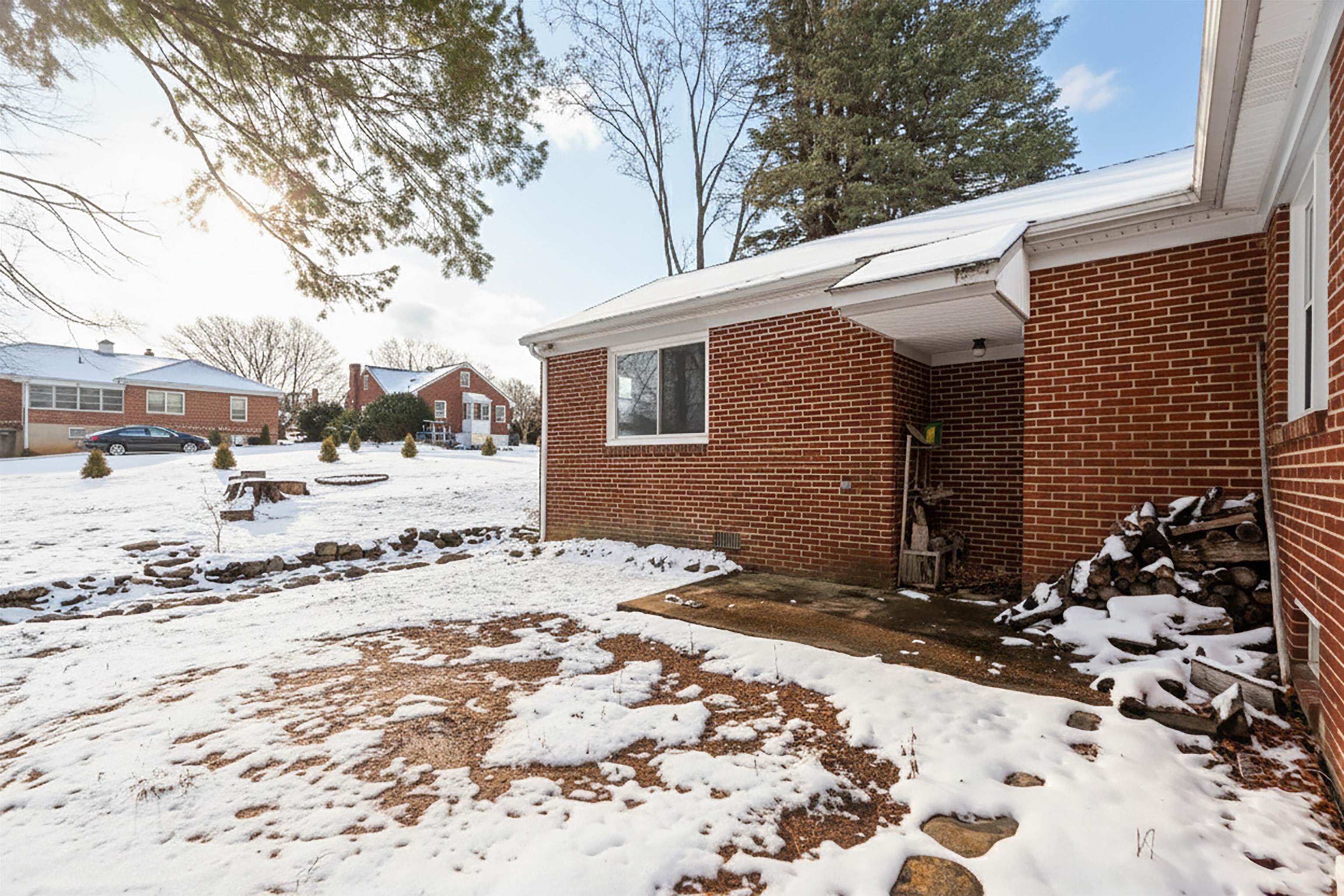 507 GAYMONT PL, STAUNTON, Virginia 24401, 4 Bedrooms Bedrooms, ,2 BathroomsBathrooms,Residential,507 GAYMONT PL,671777 MLS # 671777 507 GAYMONT PL, STAUNTON, Virginia 24401, 4 Bedrooms Bedrooms, ,2 BathroomsBathrooms,Residential,507 GAYMONT PL,671777 MLS # 671777