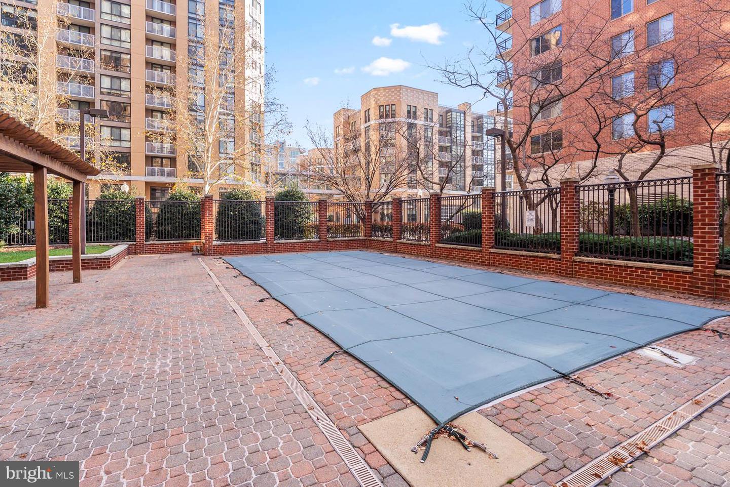 901 N MONROE ST #1414, ARLINGTON, Virginia 22201, 2 Bedrooms Bedrooms, 4 Rooms Rooms,1 BathroomBathrooms,Residential,For sale,901 N MONROE ST #1414,VAAR2066076 MLS # VAAR2066076