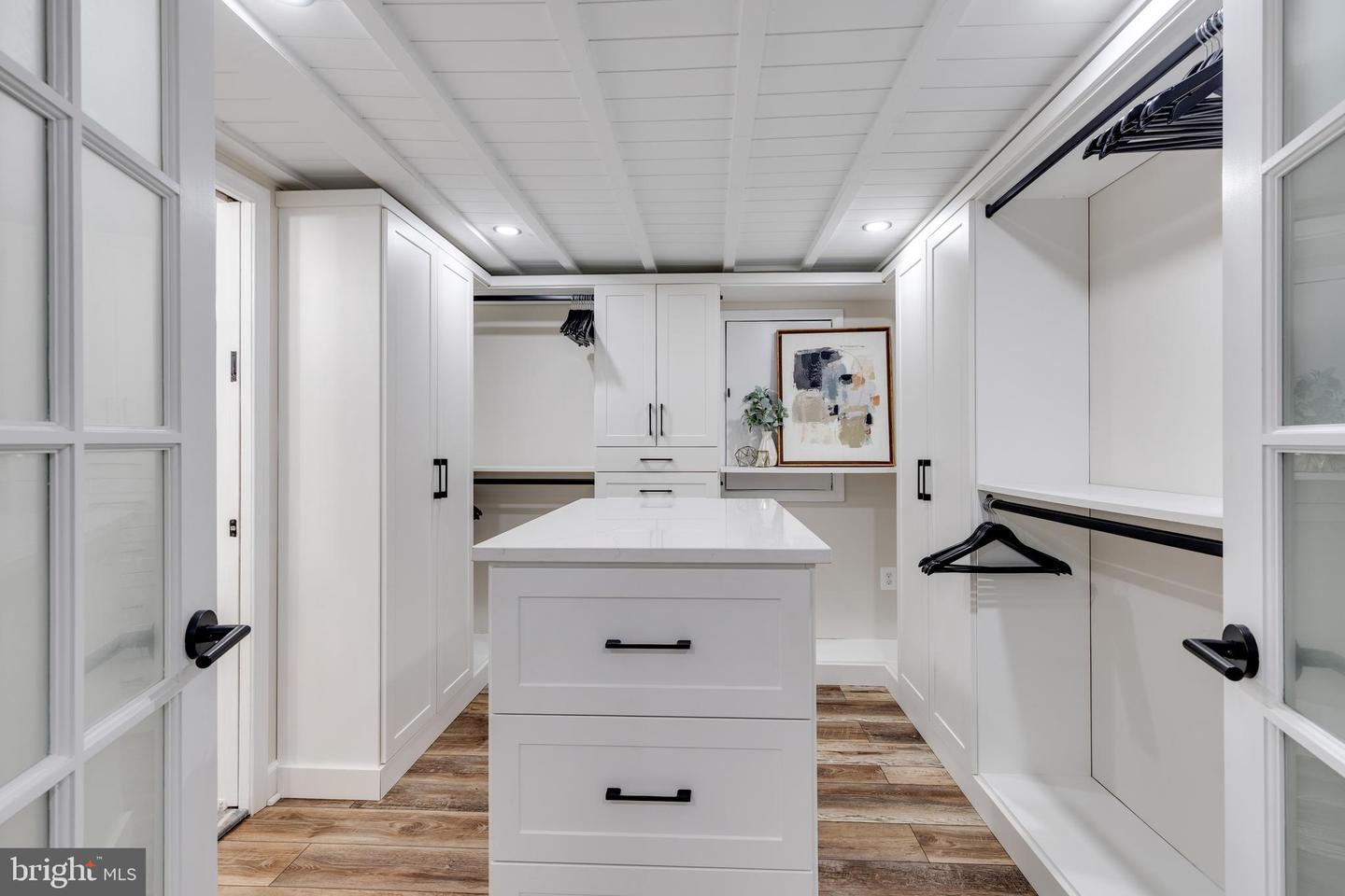 4630 34TH ST S, ARLINGTON, Virginia 22206, 2 Bedrooms Bedrooms, ,2 BathroomsBathrooms,Residential,For sale,4630 34TH ST S,VAAR2066196 MLS # VAAR2066196 4630 34TH ST S, ARLINGTON, Virginia 22206, 2 Bedrooms Bedrooms, ,2 BathroomsBathrooms,Residential,For sale,4630 34TH ST S,VAAR2066196 MLS # VAAR2066196