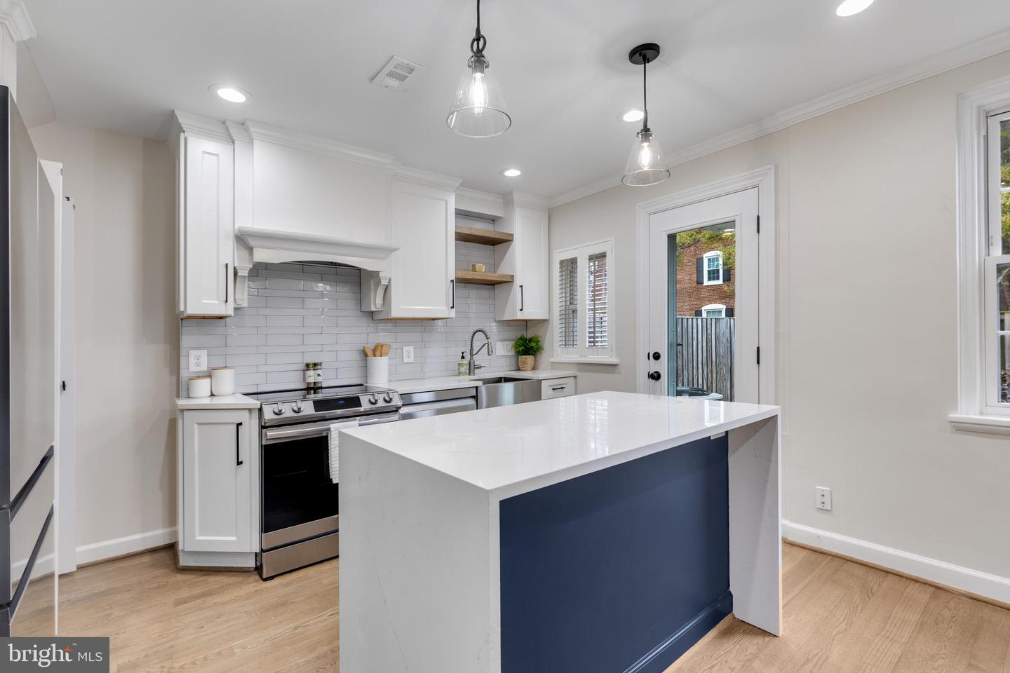 4630 34TH ST S, ARLINGTON, Virginia 22206, 2 Bedrooms Bedrooms, ,2 BathroomsBathrooms,Residential,For sale,4630 34TH ST S,VAAR2066196 MLS # VAAR2066196 4630 34TH ST S, ARLINGTON, Virginia 22206, 2 Bedrooms Bedrooms, ,2 BathroomsBathrooms,Residential,For sale,4630 34TH ST S,VAAR2066196 MLS # VAAR2066196