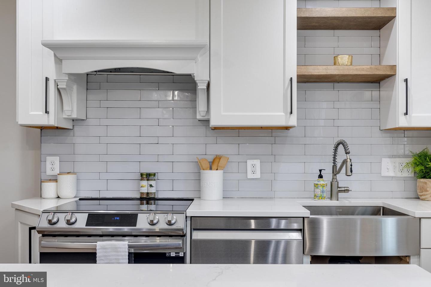 4630 34TH ST S, ARLINGTON, Virginia 22206, 2 Bedrooms Bedrooms, ,2 BathroomsBathrooms,Residential,For sale,4630 34TH ST S,VAAR2066196 MLS # VAAR2066196 4630 34TH ST S, ARLINGTON, Virginia 22206, 2 Bedrooms Bedrooms, ,2 BathroomsBathrooms,Residential,For sale,4630 34TH ST S,VAAR2066196 MLS # VAAR2066196