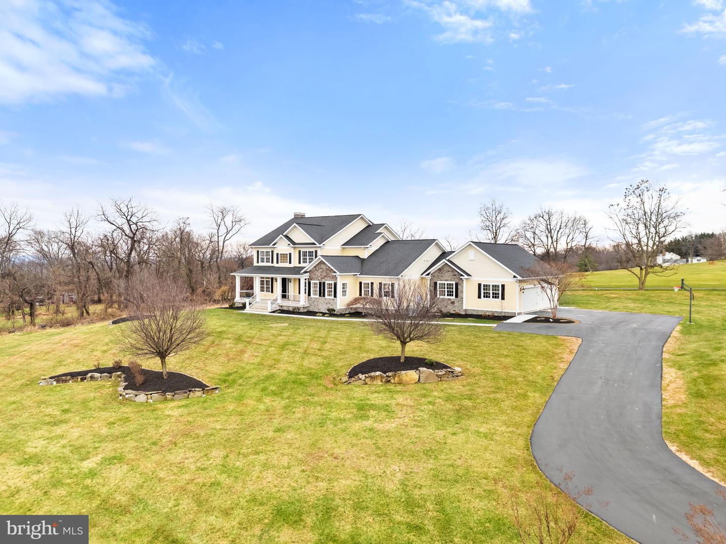 35080 MCKNIGHT CT, ROUND HILL, Virginia 20141, 5 Bedrooms Bedrooms, ,4 BathroomsBathrooms,Residential,For sale,35080 MCKNIGHT CT,VALO2111312 MLS # VALO2111312 35080 MCKNIGHT CT, ROUND HILL, Virginia 20141, 5 Bedrooms Bedrooms, ,4 BathroomsBathrooms,Residential,For sale,35080 MCKNIGHT CT,VALO2111312 MLS # VALO2111312