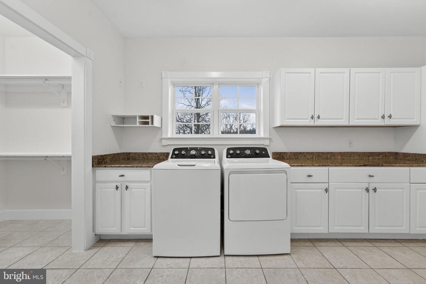 35080 MCKNIGHT CT, ROUND HILL, Virginia 20141, 5 Bedrooms Bedrooms, ,4 BathroomsBathrooms,Residential,For sale,35080 MCKNIGHT CT,VALO2111312 MLS # VALO2111312 35080 MCKNIGHT CT, ROUND HILL, Virginia 20141, 5 Bedrooms Bedrooms, ,4 BathroomsBathrooms,Residential,For sale,35080 MCKNIGHT CT,VALO2111312 MLS # VALO2111312