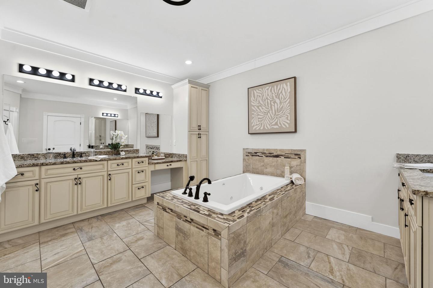 35080 MCKNIGHT CT, ROUND HILL, Virginia 20141, 5 Bedrooms Bedrooms, ,4 BathroomsBathrooms,Residential,For sale,35080 MCKNIGHT CT,VALO2111312 MLS # VALO2111312 35080 MCKNIGHT CT, ROUND HILL, Virginia 20141, 5 Bedrooms Bedrooms, ,4 BathroomsBathrooms,Residential,For sale,35080 MCKNIGHT CT,VALO2111312 MLS # VALO2111312