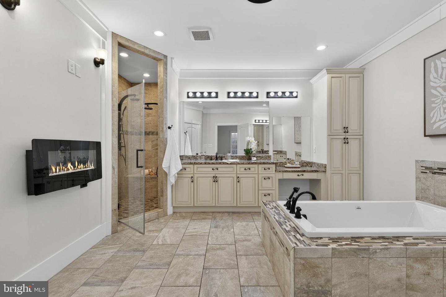 35080 MCKNIGHT CT, ROUND HILL, Virginia 20141, 5 Bedrooms Bedrooms, ,4 BathroomsBathrooms,Residential,For sale,35080 MCKNIGHT CT,VALO2111312 MLS # VALO2111312 35080 MCKNIGHT CT, ROUND HILL, Virginia 20141, 5 Bedrooms Bedrooms, ,4 BathroomsBathrooms,Residential,For sale,35080 MCKNIGHT CT,VALO2111312 MLS # VALO2111312