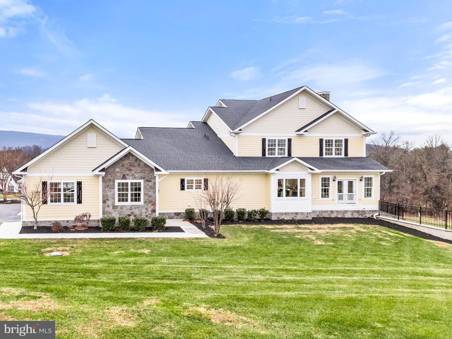 35080 MCKNIGHT CT, ROUND HILL, Virginia 20141, 5 Bedrooms Bedrooms, ,4 BathroomsBathrooms,Residential,For sale,35080 MCKNIGHT CT,VALO2111312 MLS # VALO2111312 35080 MCKNIGHT CT, ROUND HILL, Virginia 20141, 5 Bedrooms Bedrooms, ,4 BathroomsBathrooms,Residential,For sale,35080 MCKNIGHT CT,VALO2111312 MLS # VALO2111312