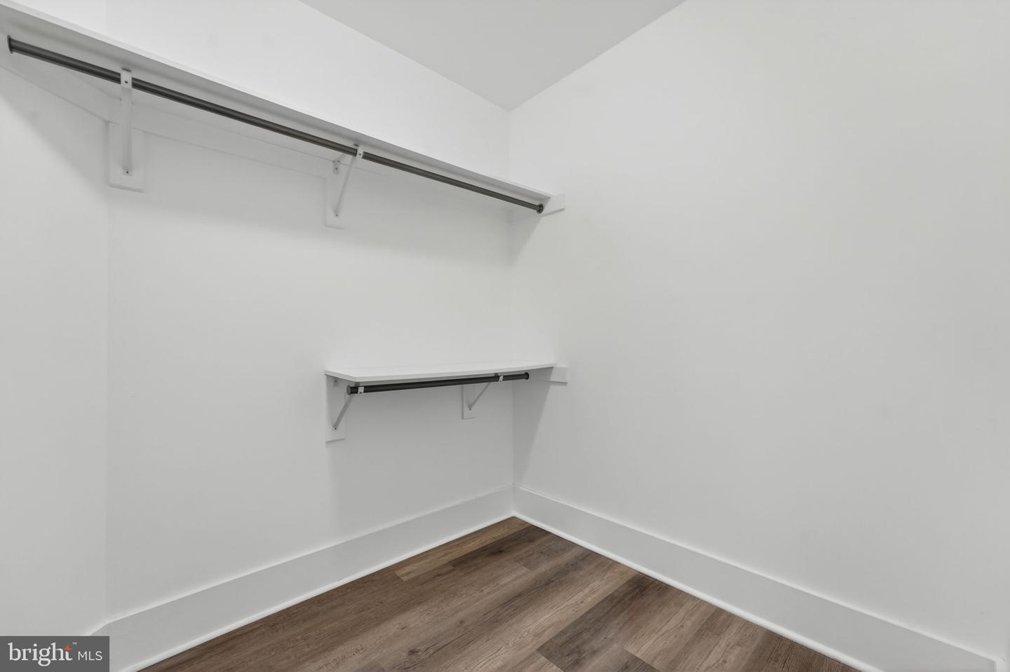 35080 MCKNIGHT CT, ROUND HILL, Virginia 20141, 5 Bedrooms Bedrooms, ,4 BathroomsBathrooms,Residential,For sale,35080 MCKNIGHT CT,VALO2111312 MLS # VALO2111312 35080 MCKNIGHT CT, ROUND HILL, Virginia 20141, 5 Bedrooms Bedrooms, ,4 BathroomsBathrooms,Residential,For sale,35080 MCKNIGHT CT,VALO2111312 MLS # VALO2111312