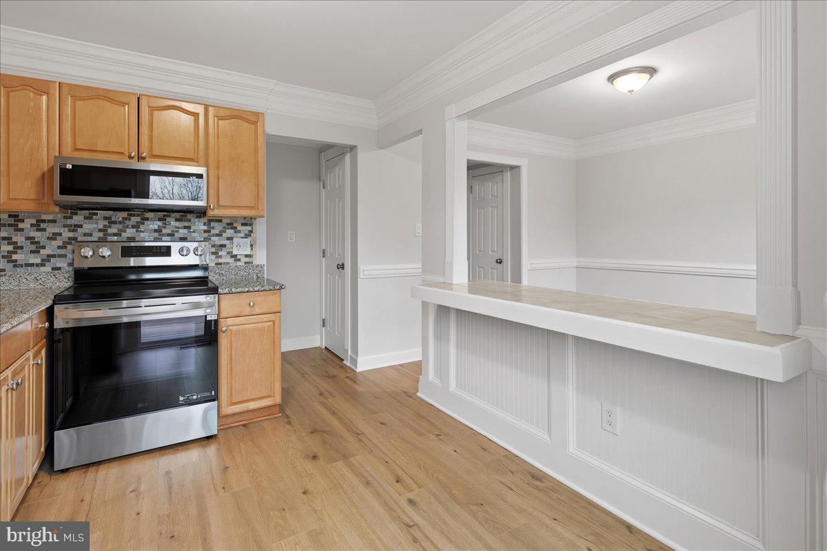 1062 KNIGHT LN, HERNDON, Virginia 20170, 3 Bedrooms Bedrooms, ,2 BathroomsBathrooms,Residential,For sale,1062 KNIGHT LN,VAFX2279858 MLS # VAFX2279858 1062 KNIGHT LN, HERNDON, Virginia 20170, 3 Bedrooms Bedrooms, ,2 BathroomsBathrooms,Residential,For sale,1062 KNIGHT LN,VAFX2279858 MLS # VAFX2279858