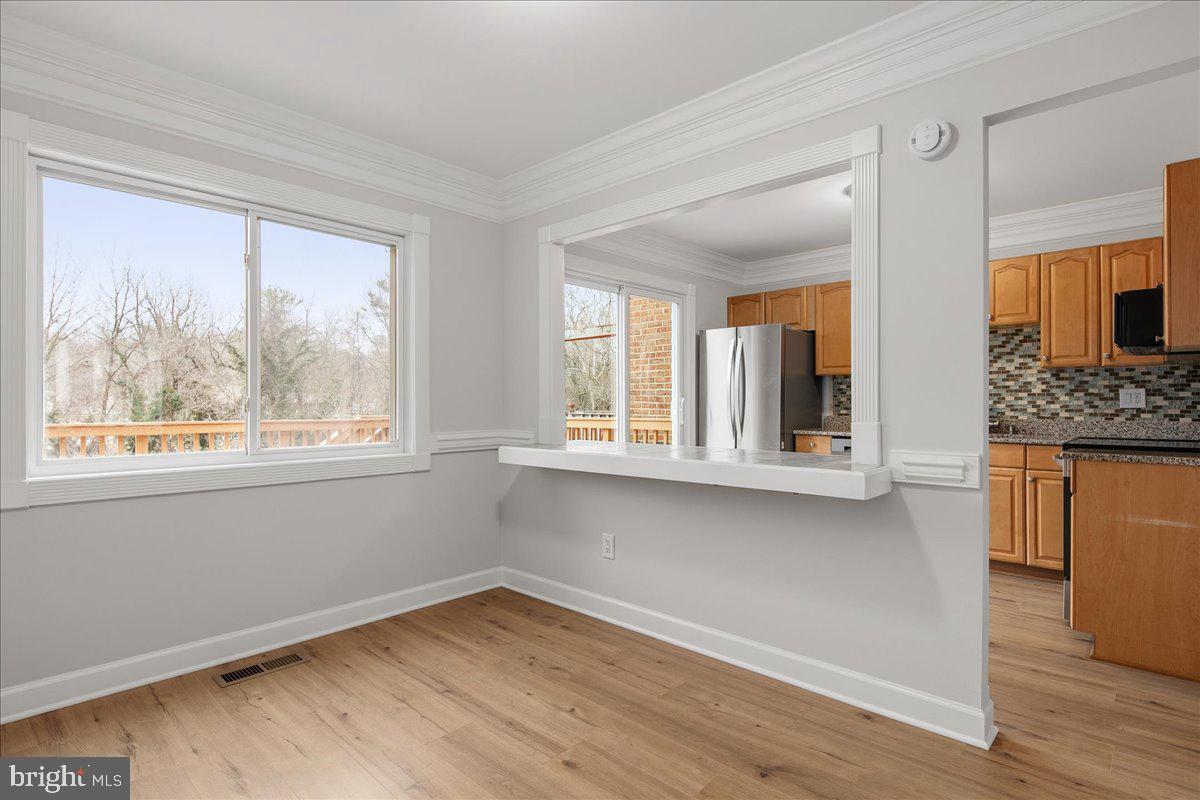 1062 KNIGHT LN, HERNDON, Virginia 20170, 3 Bedrooms Bedrooms, ,2 BathroomsBathrooms,Residential,For sale,1062 KNIGHT LN,VAFX2279858 MLS # VAFX2279858 1062 KNIGHT LN, HERNDON, Virginia 20170, 3 Bedrooms Bedrooms, ,2 BathroomsBathrooms,Residential,For sale,1062 KNIGHT LN,VAFX2279858 MLS # VAFX2279858