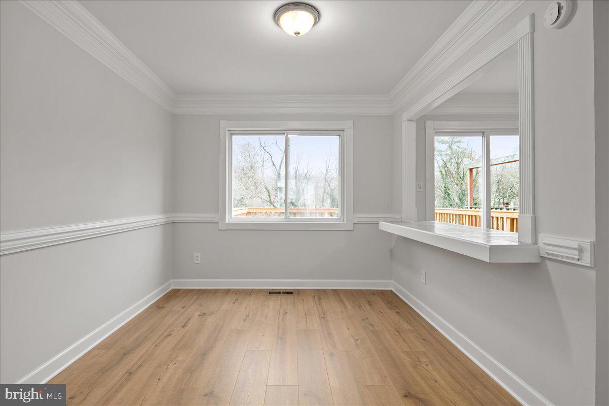 1062 KNIGHT LN, HERNDON, Virginia 20170, 3 Bedrooms Bedrooms, ,2 BathroomsBathrooms,Residential,For sale,1062 KNIGHT LN,VAFX2279858 MLS # VAFX2279858 1062 KNIGHT LN, HERNDON, Virginia 20170, 3 Bedrooms Bedrooms, ,2 BathroomsBathrooms,Residential,For sale,1062 KNIGHT LN,VAFX2279858 MLS # VAFX2279858